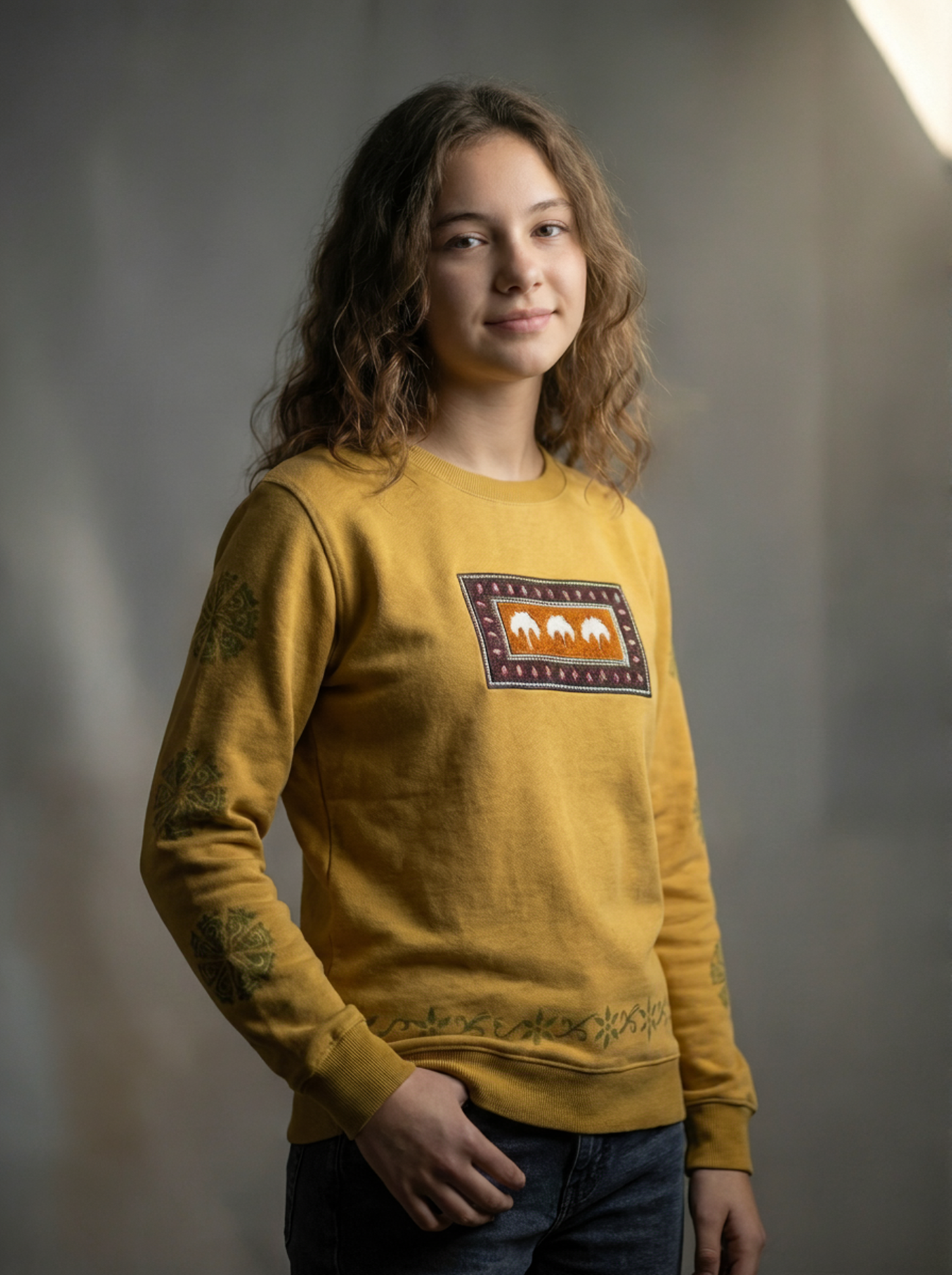 SAHARA — Yellow Crewneck